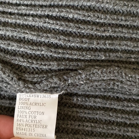 Vest fall winter size m Roommates gray - Picture 6 of 8